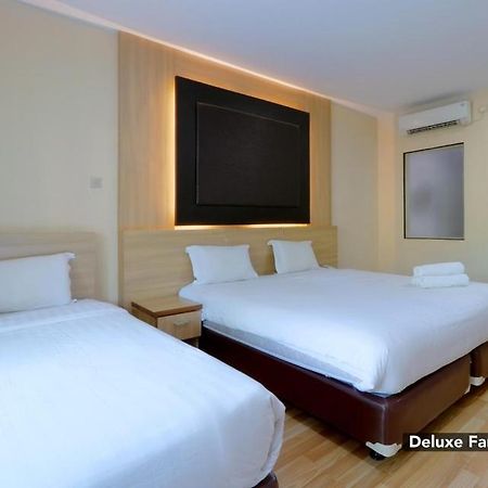 Mutiara Suites Jakarta Exterior photo