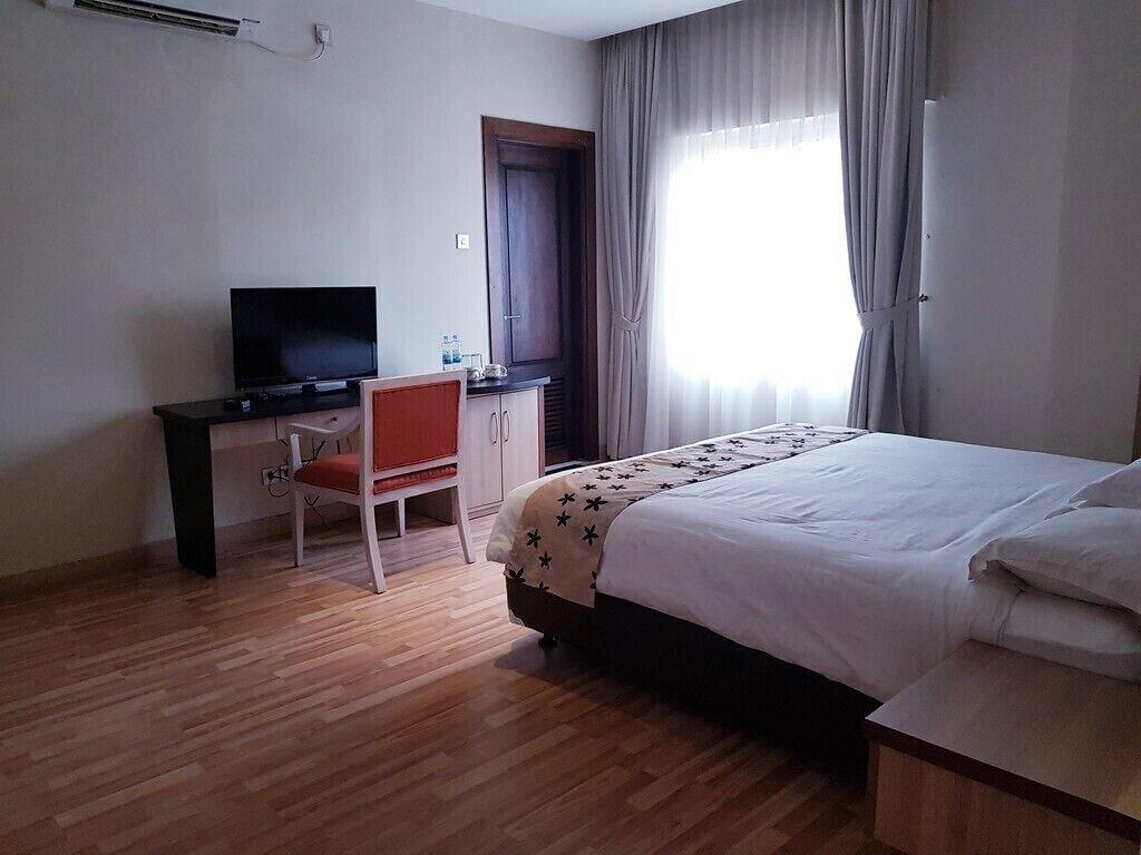 Mutiara Suites Jakarta Exterior photo